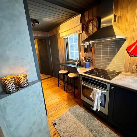 Charming With Lovely Views At Гейло